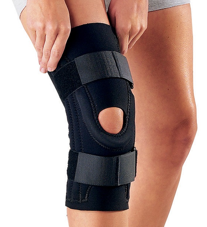 DonJoy Performer Hinged Patella Knee Brace Neoprene