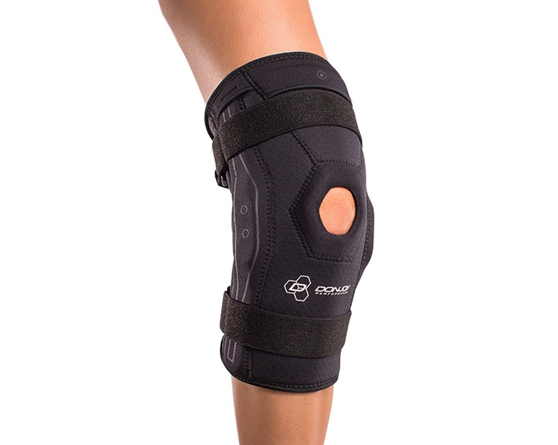 How to Put on a Donjoy Knee Brace  Putting on a Donjoy Knee Brace