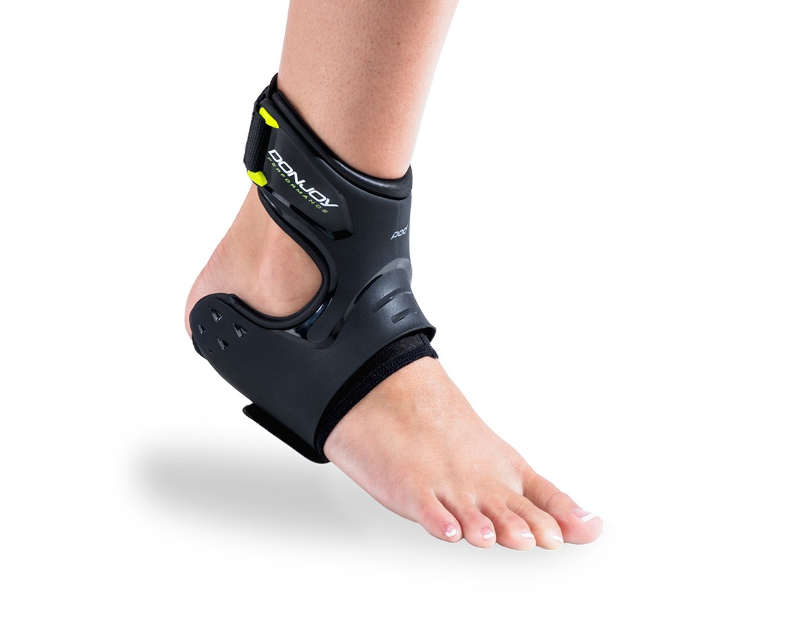 donjoy performance pod ankle brace Black front - On Body